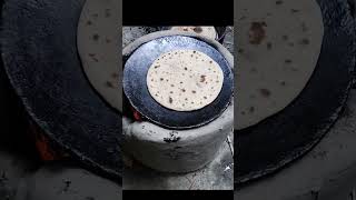 Kv Etna fully fully roti khai h kisine 🥰😍😇😋tasyfoods recipe food viralvideo trendingshorts [upl. by Musihc576]