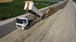 Excellent Work Skill Operator CATERPILLAR 140K Motor Grader Grading Gravel Build Foundation Road [upl. by Ardnossac]