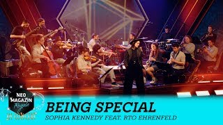 Sophia Kennedy feat RTO Ehrenfeld  “Being Special”  NEO MAGAZIN ROYALE in Concert  ZDFneo [upl. by Nehcterg]