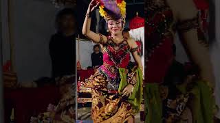 Penari Bali jogedbumbung dance videoshort [upl. by Irpak]