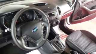 Interior Nuevo Kia Cerato Pro 2014 video versión Colombia [upl. by Oinotnaocram69]