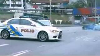 Malaysia police Evo 10 chasing Nissan 180sx [upl. by Athenian]