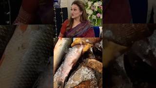 😮Bushra Ansari ne sikhai Byti ko fish Ki recipehow to make fish fry shorts youtubeshorts viral [upl. by Candide413]