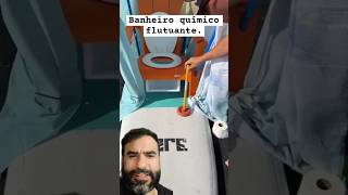 Banheiro químico flutuante [upl. by Ecirpak]