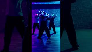 Tutting Konzept by Rudi stark 🤩 Getanzt von Sophia Alea und Oliwia 🔥 music art dance tutting [upl. by Eenal]