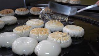 Taiwanese Street Food  Juicy Panfried Pork Bun Juicy Panfried Beef Bun [upl. by Notniv]