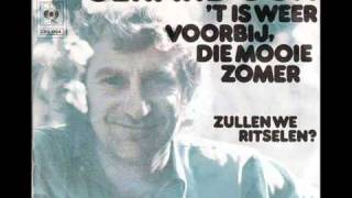 YouTube Gerard Cox t Is Weer Voorbij Die Mooie Zomer 1973 [upl. by Anires21]