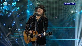 Alessandro Prelli  Zucchero canta quotDiamantequot  Tali e Quali  03022024 [upl. by Ellesig]