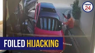 WATCH Durban driver outmanoeuvres armed hijackers [upl. by Gathers]