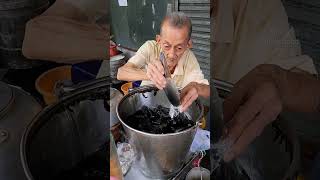 grass jelly 🥢 仙草语言 in Thailand streetfood Shorts [upl. by Wein104]