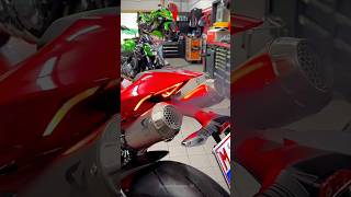 Dual akrapovic exhaust🔥 installed on Ducati panigale v4s🥵exhaustsound akrapovic akrapovicexhaust [upl. by Jacenta]