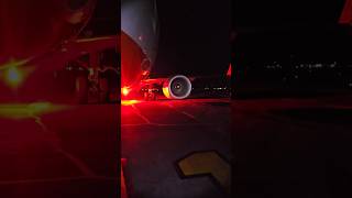 Start engine pesawat B737 max di taxy way penerbangan aviasi [upl. by Aiderfla]