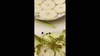 DISCOVER A HIDDEN SHAPE INSIDE A PEAR FRUIT PEELING SLICING ASMR food shortvideo fruit shape [upl. by Netloc]