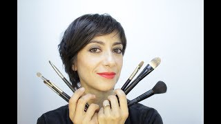 Come usare i pennelli da trucco per il make up di viso occhi e labbra [upl. by Boote]