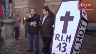 Clintbe Antwerp fans vieren dood van Beerschot 13 jaar [upl. by Hoxie]