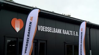 Open Dag en 10jarig bestaan Voedselbank Raalte ”Het geeft een warm gevoel als je hier komtquot [upl. by Eillah227]