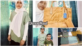 പുതിയ ഡ്രസ്സ്‌ വാങ്ങി Dress Haul Video 👕👜👚👗🥿👖Malayalam Dress Haul Amanz Gallery Oman Muscat Vlog [upl. by Alfonse]