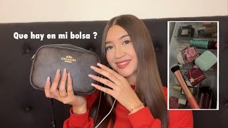 ASMR  que hay en mi bolsa 👜 [upl. by Anaerda142]