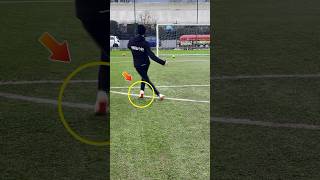 la PUNIZIONE PERFETTA ⚽️🤫 partita campionato calcio impara tutorialcalcio skill [upl. by Pazit564]