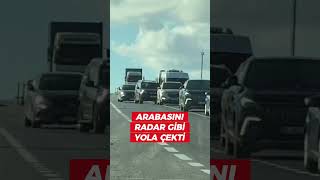 Aracını yol kenarına radar gibi çeken vatandaş emniyet şeridinden gidenleri böyle engelledi [upl. by Relyat948]