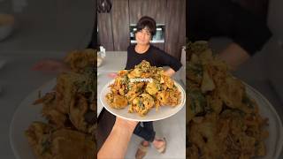 The Best Pakora You Will Ever Eat food indiancuisine foodvideos indianstreetfood [upl. by Arenat]