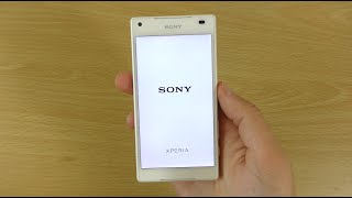 Sony Xperia Z5 Compact White  Unboxing [upl. by Joeann]