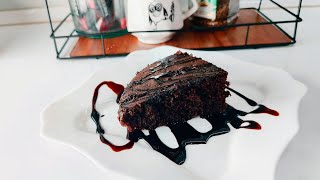 Instant cake without oven and mixer Chocolate cake using only one pan [upl. by Crespi]