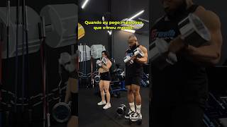 Os HOMENS não aceitam PERDER academia treino musculacao humor memes casal [upl. by Hartfield]