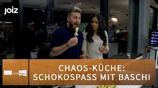 ChaosKüche Baschi macht Schoggibananen [upl. by Marih]