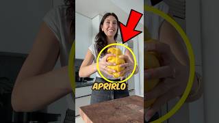 RAGAZZA APRE IL LIMONE PIÚ STRANO DEL MONDO 😳 shorts [upl. by Lemar]