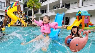 Main Perosotan Air di Waterpark dan Kasih Makan Domba  Berenang Playground Anak [upl. by Ecnerual]