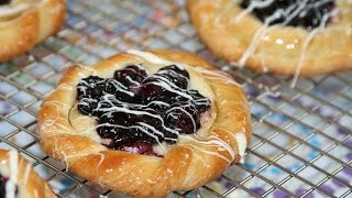 Danoises aux Bleuets  Blueberry Danish Pastries  بريوش بالفواكه [upl. by Aihsenat]