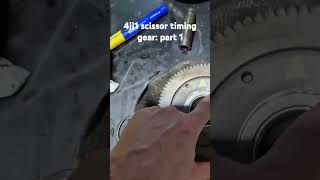 Retimingreadjusting 4jj1 scissor geartiming gear part 1 [upl. by Darya331]