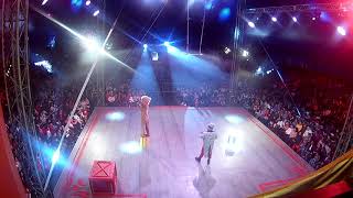 CIRCO DE LA CHOLA CHABUCA 2018  Domador y León  Plumerito y Jarrita [upl. by Ahsilra600]