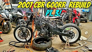 2007 CBR 600RR Wrecked Bike Rebuild Part 3 NEW FRAME [upl. by Khalid]