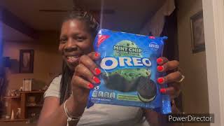 Review of Limited Edition Mint Oreo Cookies [upl. by Gnivri835]