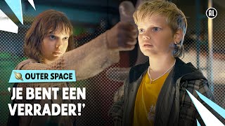 VOORGOED NAAR HUIS 🛸  Outer Space  S2 8  NPO Zapp [upl. by Ivo]