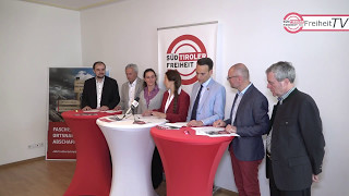 „Weg mit den faschistischen Dekreten“ – Die Pressekonferenz im Video [upl. by Darlleen993]