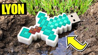 HO TROVATO MINECRAFT DI QUALCUNO IN QUESTA USB Ep1 [upl. by Neltiak]