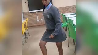 school kid dancing shaku shaku dance [upl. by Leirad]