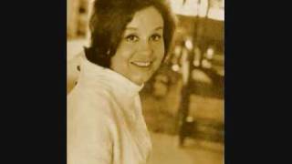 Lenita Bruno singing Canta Canta Mais tom Jobim 1958 [upl. by Lenahs]