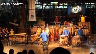 Symphony no40 Mozart cover by Saung Angklung Udjo Bandung [upl. by Anawit]