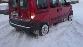 Renault Kangoo 4x4 in snow [upl. by Lugo]