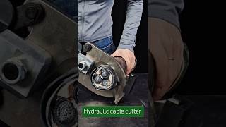 Rechargeable hydraulic cable cutter youtubeshorts shorts cablecutters [upl. by Hynda]