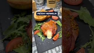 Pečený hermelín ve slanině 🍺🍺 ostravskygastrošef heřmangazda cooking [upl. by Eelannej]