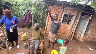 Jiggers in Kenyan slums  Meet John AKA Mr Sorghum of Mandizini [upl. by Eisoj461]