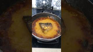 Macher Matha diye moong Dal recipe 😋😋 Bengoli cuisine 😊😊 [upl. by Trenna88]