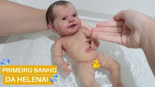 PRIMEIRO BANHO DA BEBÊ REBORN DE SILICONE SÓLIDO HELENA [upl. by Oiled]