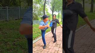 Tự vệ đơn giản self defense 0011 selfdefence martialarts shorts [upl. by Sorgalim705]