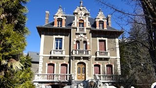 Barcelonnette  place de léglise et villas mexicaines HD [upl. by Pernick]